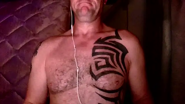 Yournaughty online show from October 5, 2025, 5:17 am