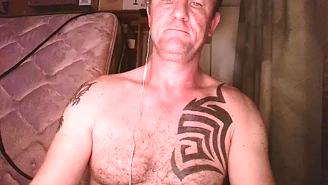 Yournaughty online show from April 24, 2026, 5:43 am