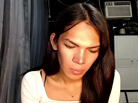 Snapshot of ladyhotcuming chatting on June 17, 2026, 9:34 am ladyhotcuming online show from June 17, 2026, 9:34 am