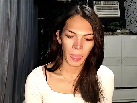Snapshot of ladyhotcuming chatting on July 5, 2026, 9:11 pm ladyhotcuming online show from July 5, 2026, 9:11 pm