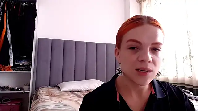 Snapshot of saara_johnson496 chatting on June 17, 2026, 1:56 pm saara johnson496 online show from June 17, 2026, 1:56 pm