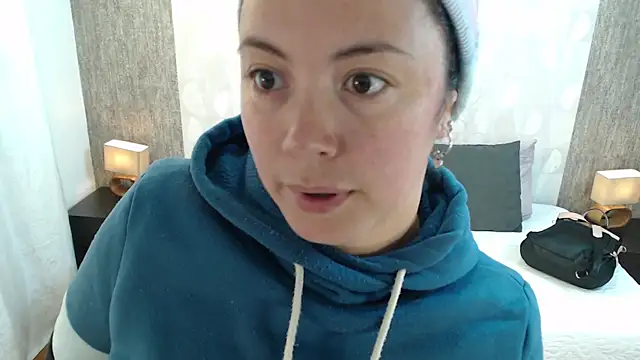 elamurray online show from October 14, 2025, 11:11 am