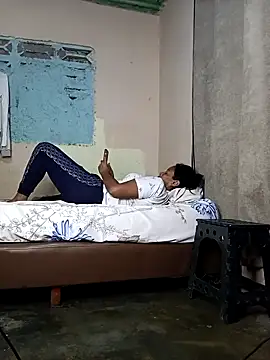 Fernanda30 online show from October 19, 2025, 4:07 pm