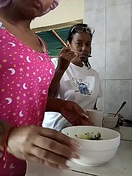 Fernanda30 online show from April 11, 2026, 2:21 pm