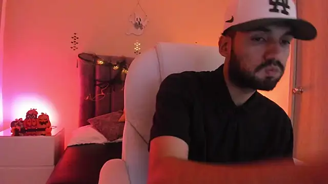 Ryan Jackson  online show from October 4, 2025, 9:02 pm