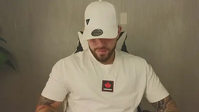 Ades Lowe online show from November 6, 2025, 12:17 pm