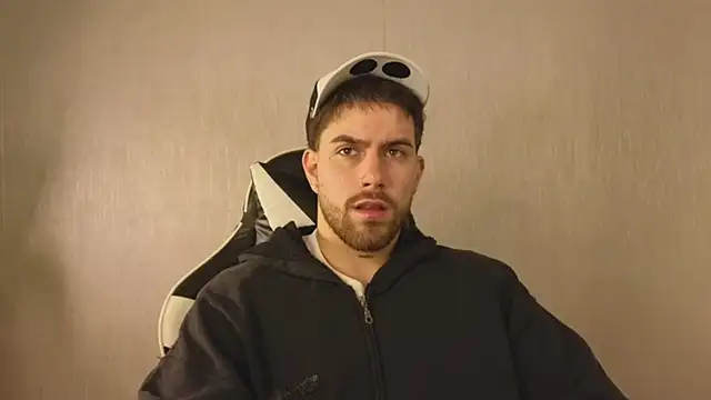 Ades Lowe online show from November 13, 2025, 11:31 am