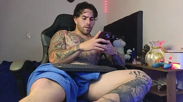 Ades Lowe online show from April 8, 2026, 5:18 am