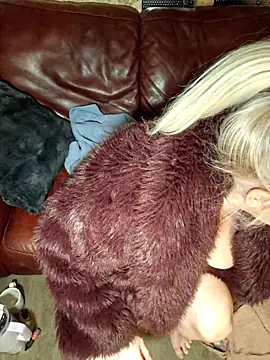 Bouncy-Bella28X online show from March 16, 2026, 5:44 am