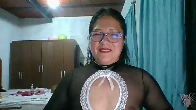 scarlett widow  online show from September 17, 2025, 3:19 am