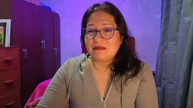 scarlett widow  online show from April 20, 2026, 2:58 am