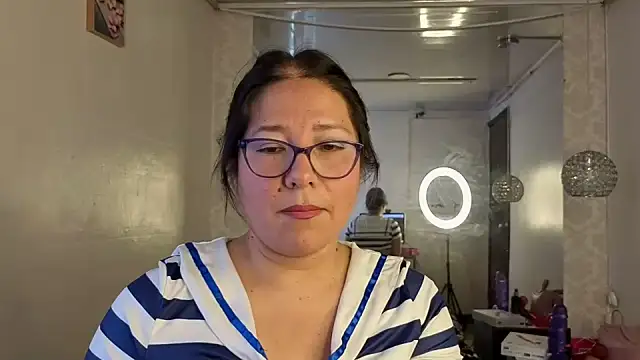 Snapshot of scarlett_widow_ chatting on August 2, 2026, 4:49 pm scarlett widow online show from August 2, 2026, 4:49 pm
