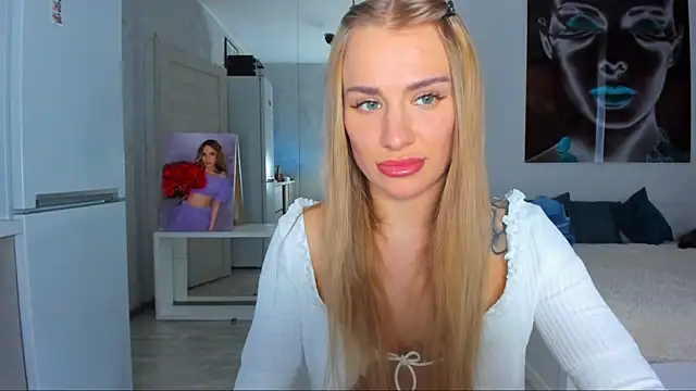 MashaFromRussia   online show from October 12, 2025, 12:48 pm