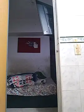 SweettyNaugthy online show from September 19, 2025, 7:10 am