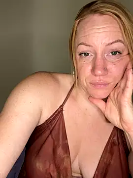 ChiliRoja online show from September 19, 2025, 5:31 am