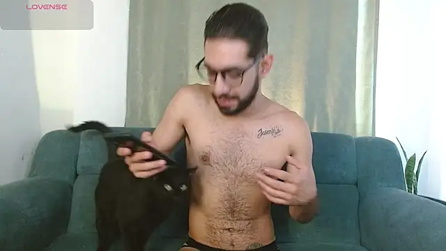 ReyPablo1 online show from October 5, 2025, 3:43 pm