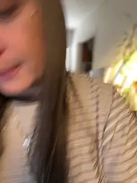 Alix Valentine online show from April 19, 2026, 5:56 pm