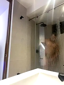 Snapshot of DeusbelliS chatting on October 4, 2025, 6:33 am DeusbelliS online show from October 4, 2025, 6:33 am