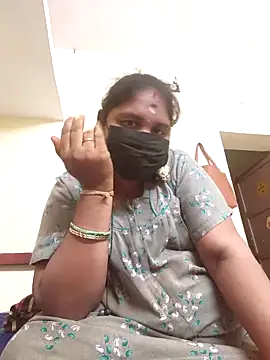 Villageanuty online show from September 19, 2025, 1:12 pm