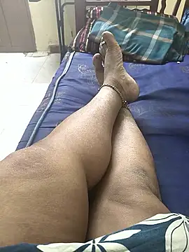 Villageanuty online show from November 15, 2025, 5:09 pm