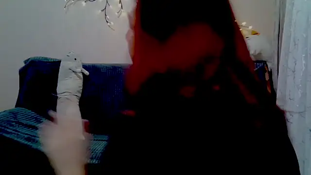 Snapshot of Lily_Ember chatting on February 6, 2026, 8:01 pm Lily Ember online show from February 6, 2026, 8:01 pm