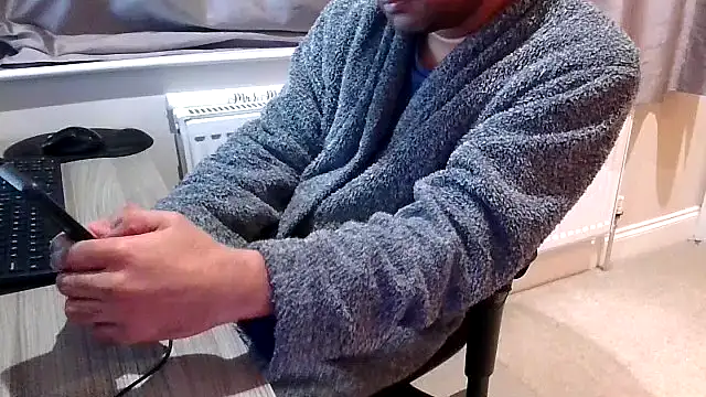 rogamuffin online show from March 21, 2026, 11:30 pm