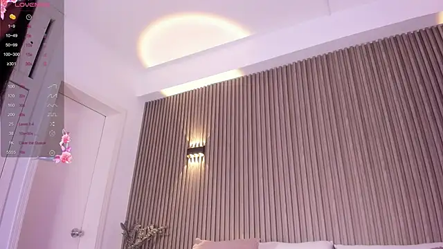 AlissonHarperr online show from April 18, 2026, 5:39 pm