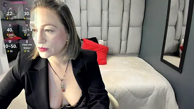 Snapshot of Charlot_milf chatting on May 20, 2026, 11:27 am Charlot milf online show from May 20, 2026, 11:27 am