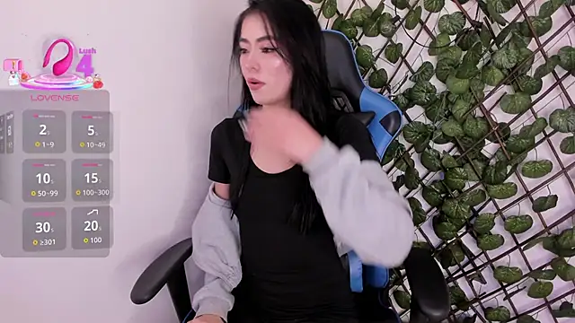 Anya Belth online show from October 13, 2025, 6:52 pm