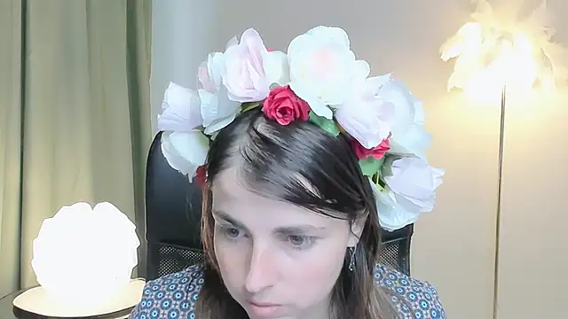 MartaEdams online show from October 1, 2025, 7:14 am