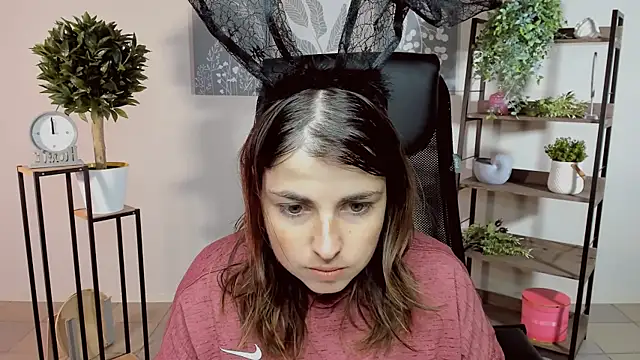 MartaEdams online show from October 7, 2025, 6:10 am