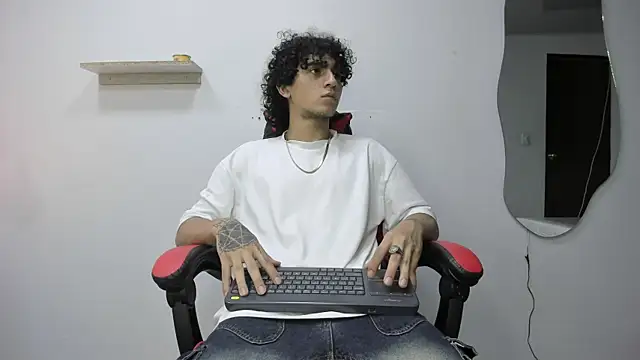 JackesTaylor online show from November 4, 2025, 4:11 am