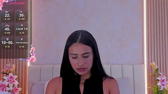 ZOEBARLOWE online show from October 29, 2025, 7:04 pm