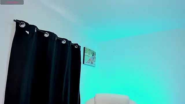 SelenaStonne online show from April 14, 2026, 6:36 pm