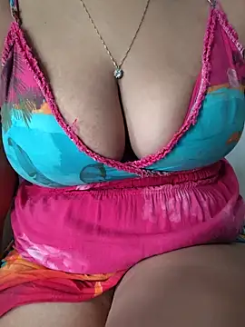 Snapshot of jadeamourim__ chatting on May 28, 2026, 6:16 pm jadeamourim online show from May 28, 2026, 6:16 pm
