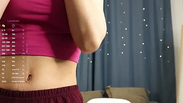 TaiteFairfield online show from October 28, 2025, 7:34 am