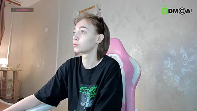 Skelerata online show from November 21, 2025, 1:04 am