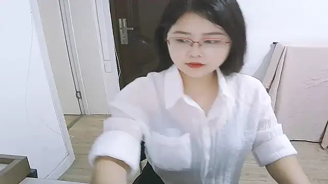 98bunny online show from October 16, 2025, 1:39 am