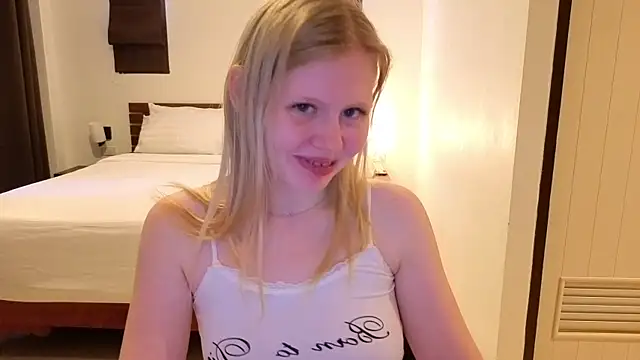 Snapshot of Wendy_228 chatting on June 27, 2026, 3:55 am Wendy 228 online show from June 27, 2026, 3:55 am