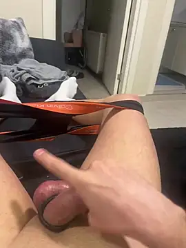 merdo02 online show from April 21, 2026, 12:00 pm