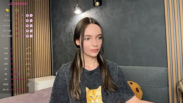 litlle angelll online show from April 19, 2026, 5:34 pm