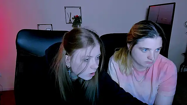 foxy tease  online show from September 13, 2025, 10:20 pm