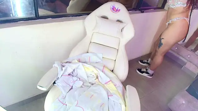 Snapshot of Soleil_66 chatting on March 9, 2026, 5:44 am Soleil 66 online show from March 9, 2026, 5:44 am