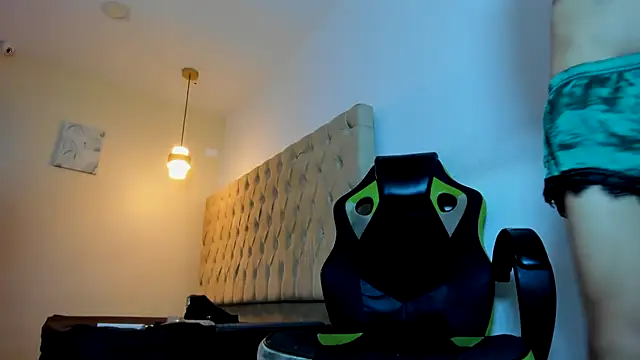 Darkknightx01 online show from October 9, 2025, 8:18 pm