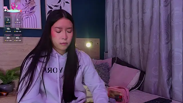 SarahMiler  online show from February 10, 2026, 11:47 am