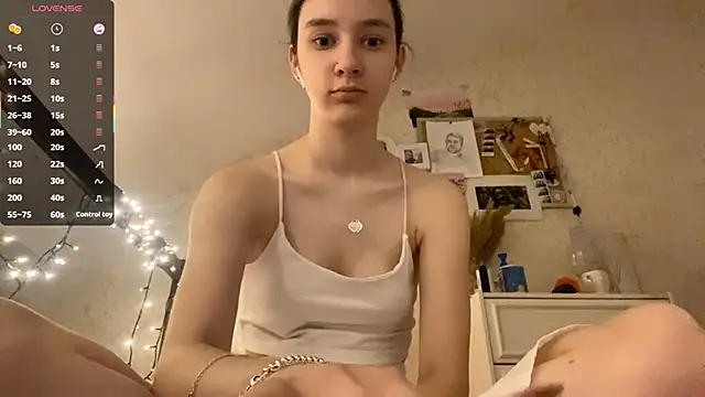 DanaCore online show from September 23, 2025, 5:49 pm