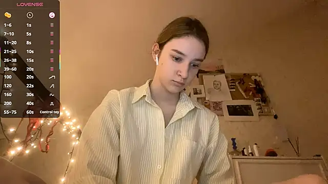 DanaCore online show from October 24, 2025, 4:25 pm