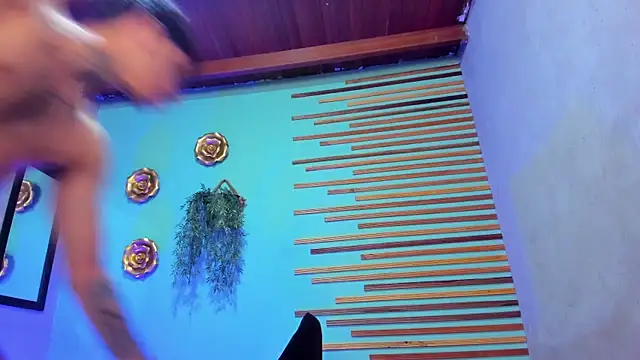 jharol cardonaa online show from October 6, 2025, 1:30 pm