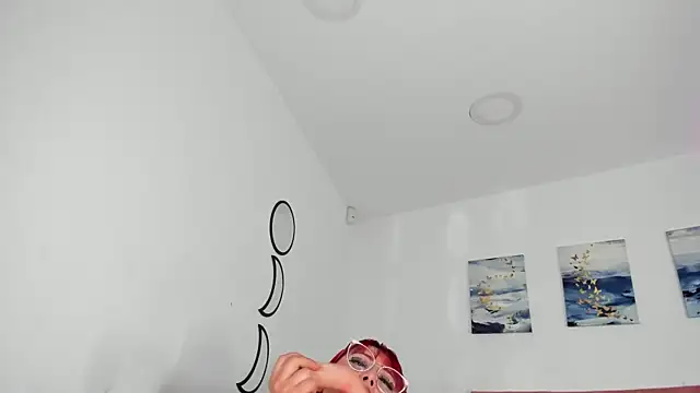 Maddy Mills online show from April 20, 2026, 6:53 pm