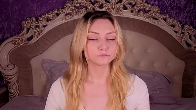 CindyFors online show from September 20, 2025, 8:54 pm